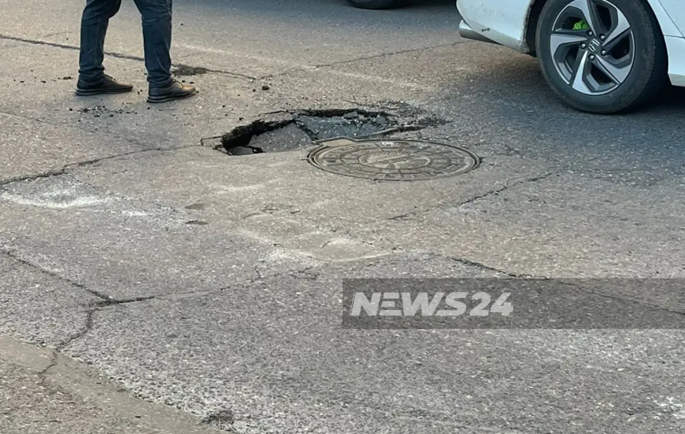 Bakıda yol çökdü – Nəqliyyat sıxlığı yarandı
