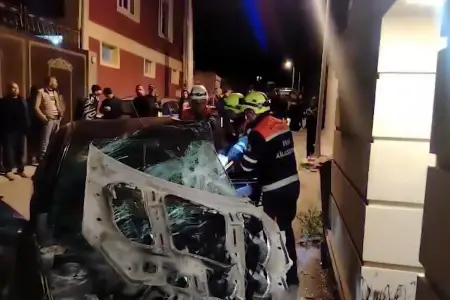 Mehdiabadda ağır qəza: Sürücünün xilas edilməsinin ANBAAN VİDEOSU