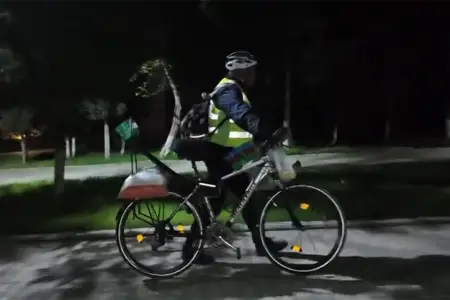 Bakıdan Məkkəyə velosipedlə gedir - Video