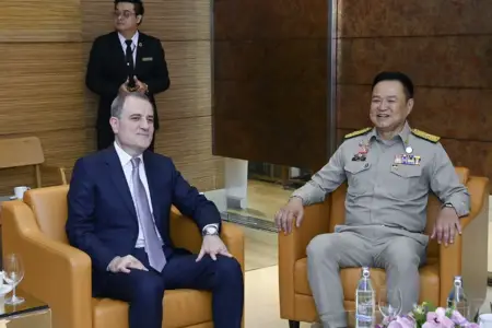 Bayramov Tailandın Baş naziri ilə görüşdü - Fotolar