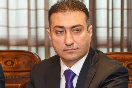 Anar Bayramov daha 5 müşavirini və departament rəhbərini işdən çıxardı 