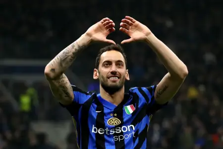 “İnter”dən Hakan Çalhanoğlu ilə bağlı qərar 