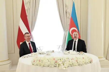 İlham Əliyevin adından rəsmi lanç verildi - Foto