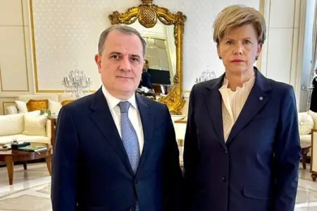 Azərbaycan və Latviya XİN rəhbərləri görüşdü