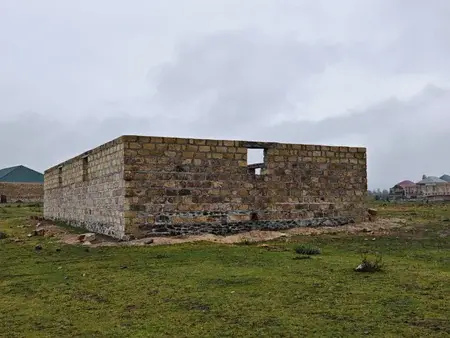 Gəncə və Göygöldə qanunsuz tikililər söküldü