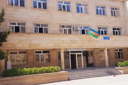 Bakıda məktəbdə şagird sinif yoldaşlarını ölümlə HƏDƏLƏDİ 