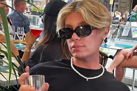 Estetik əməliyyatdan sonra görmə qabiliyyətini itirdi