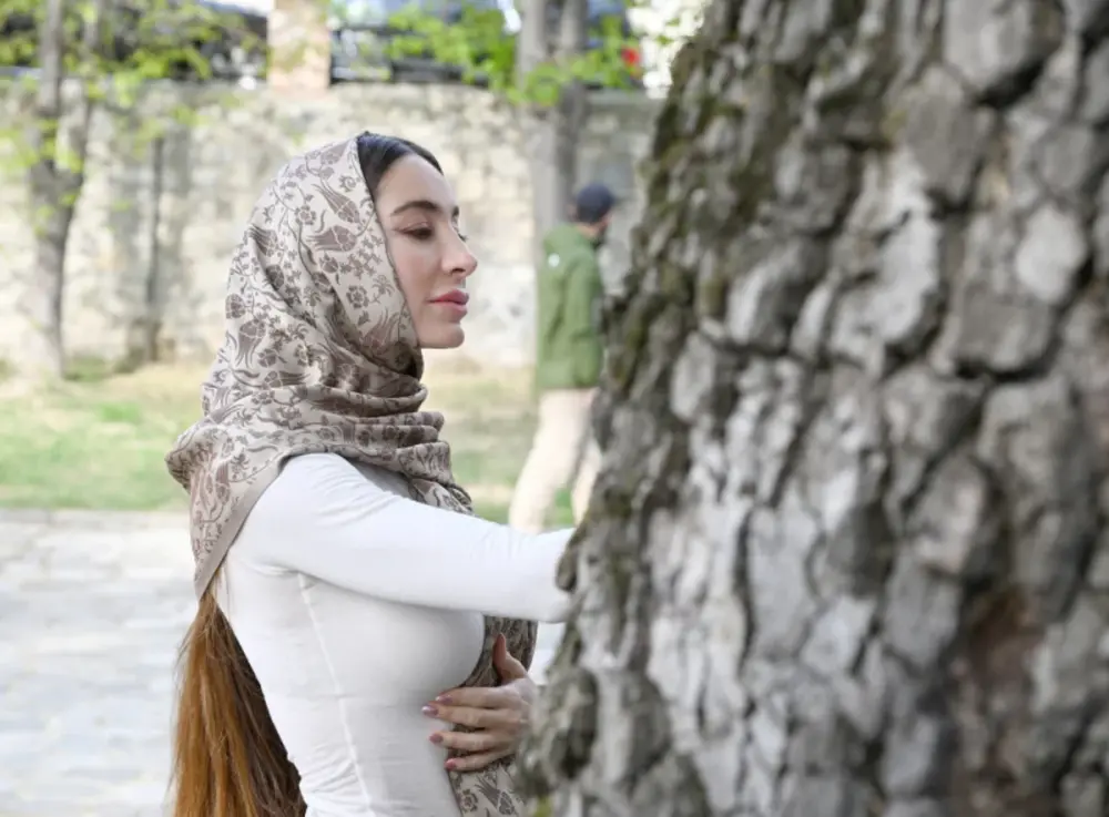 Leyla Əliyeva və Arzu Əliyeva Şəkidə Xan məscidini ziyarət etdilər