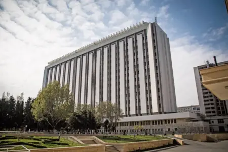 Memarlıq və İnşaat Universitetində yanğın - Tələbələr TƏXLİYƏ EDİLİR