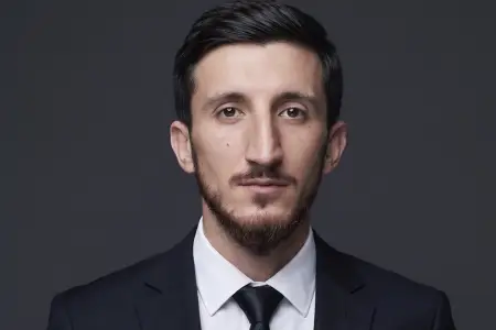 IV kurs tələbəsi vəfat etdi