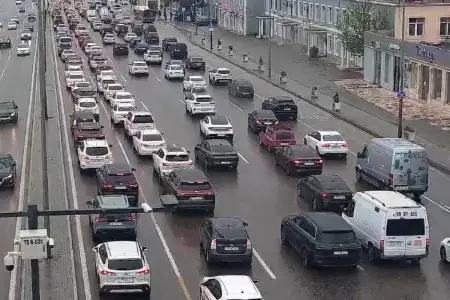 Bakının bəzi yollarında tıxac var - SİYAHI