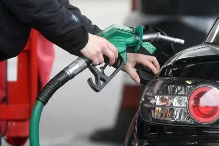 Benzinin aksizi 1 manata endirildi – Qiymətlər dəyişəcəkmi? - AÇIQLAMA 