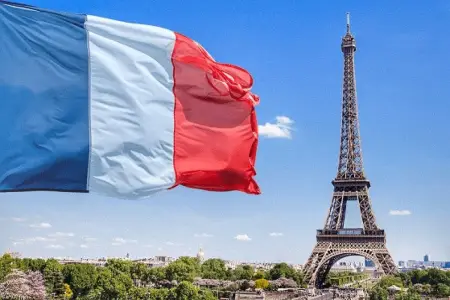 Fransa vətəndaşlarını bu ölkəni tərk etməyə çağırdı
