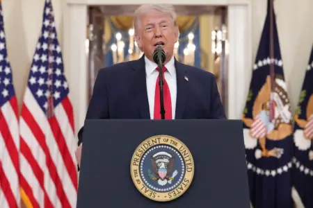 "İranla telefon vasitəsilə danışıqlar aparırıq" – Tramp