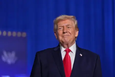 Tramp Hörmüz boğazını "Tramp boğazı" etdi - Foto