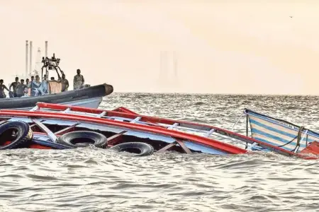 Hindistanda kater qəzaya uğradı, ölənlər var