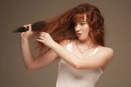 Saçların uzanmasının Ayla əlaqəsi var