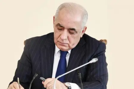 Əli Əsədov qərar imzaladı