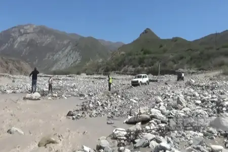 İsmayıllıda sel suları yolu dağıtdı, dörd kəndin rayon mərkəzi ilə əlaqəsi kəsildi