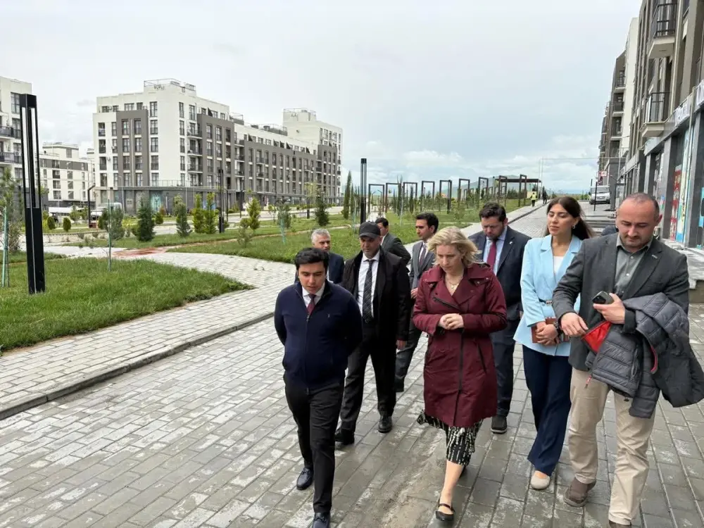 Səfirlik: Karlonun Ağdam və Füzuliyə səfəri ABŞ-Azərbaycan əməkdaşlığının genişləndiyini təsdiqləyir