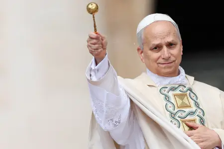 Papa jurnalistləri yad etdi
