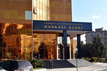 AMB milli və xarici valyutada əməliyyatların aparılması qaydalarını dəyişdi
