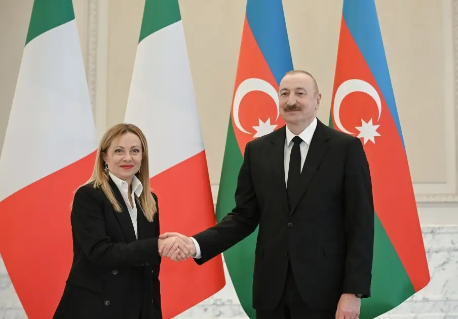 Prezident İlham Əliyevin Corcia Meloni ilə təkbətək görüşü keçirildi
