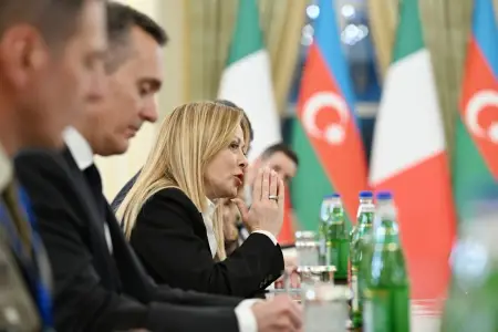 Prezident İlham Əliyevin İtaliya Baş naziri ilə geniş tərkibdə görüşü oldu – FOTOLAR/YENİLƏNDİ