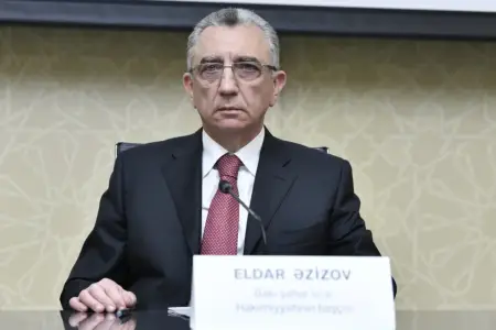 Eldar Əzizov rəisi işdən çıxartdı 