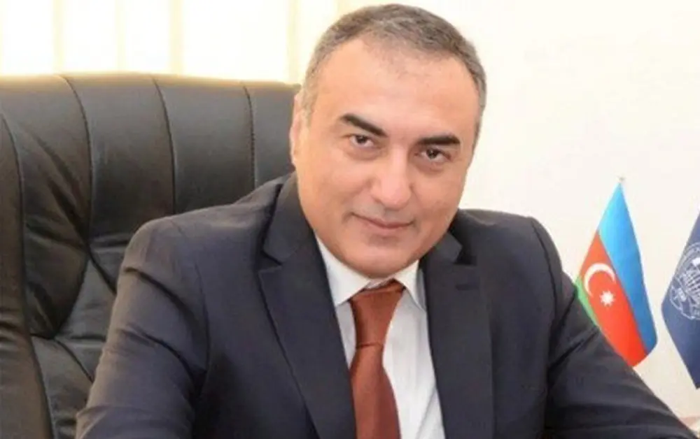 Nazir müşavirini liseyə direktor təyin etdi - FOTO