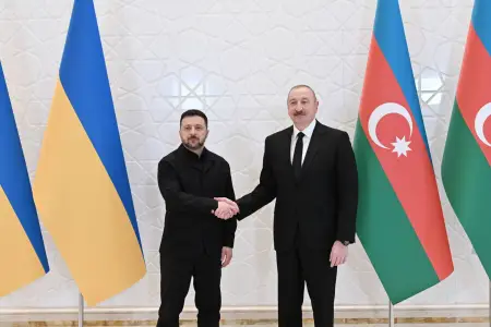 Volodimir Zelenski Prezident İlham Əliyevə zəng etdi