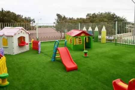 Şəkidə uşaq bağçasının həyətində meyit tapıldı