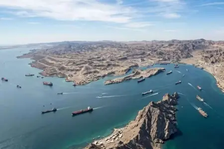 İran Bəhreyni hədələdi: Hörmüz sizin üçün bağlanacaq!