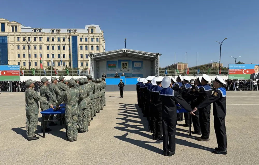 Azərbaycan ordusunda andiçmə mərasimləri keçirildi
