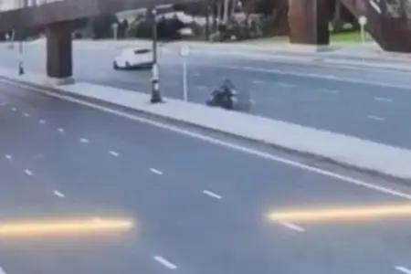Sürətlə gedib keçidə çırpıldı - 26 yaşlı gəncin faciəvi ölümü - Video