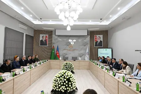 Azərbaycan və Türkmənistan həmkarlar ittifaqları memorandum imzaladı - Fotolar