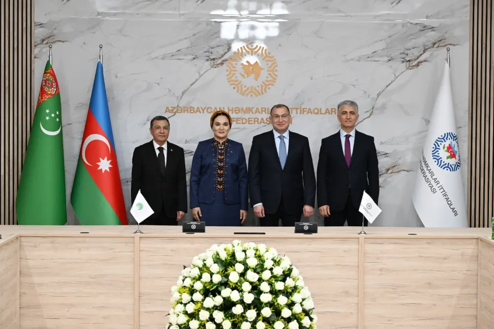 Azərbaycan və Türkmənistan həmkarlar ittifaqları memorandum imzaladı - Fotolar