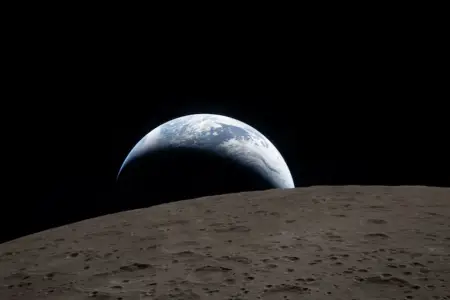Astronavtlar Ayın əsl görünüşünü açıqladılar
