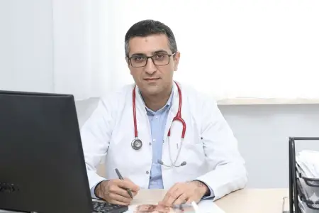 Azər Əhmədov vəzifəsindən azad edildi