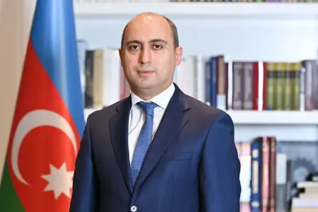 Nazirdən kollec və universitetlərlə bağlı ƏMR
