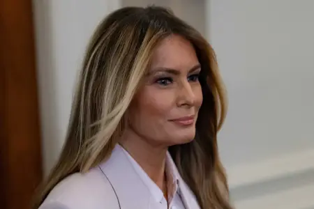 Melaniya Çin səfərində Donald Trampı müşayiət etmir