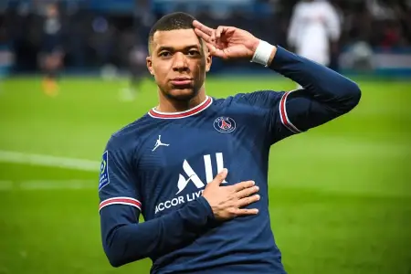 Mbappe ilə baş məşqçi arasında gərginlik - Klubdan gedəcək