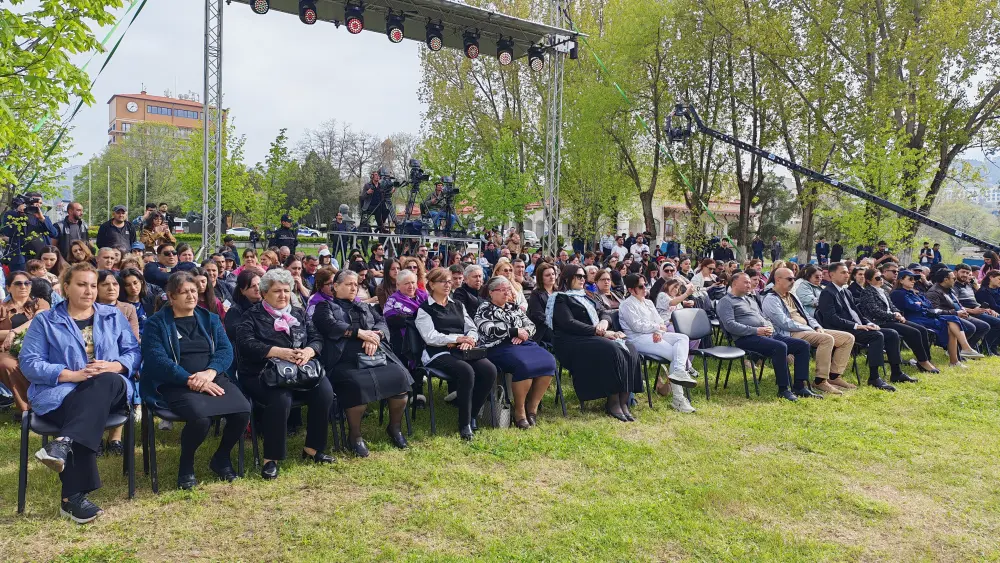 “Xarıbülbül” festivalı konsert proqramı ilə başa çatdı – FOTOLAR