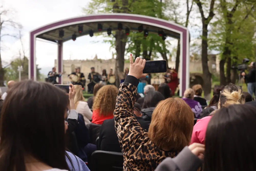 “Xarıbülbül” festivalı konsert proqramı ilə başa çatdı – FOTOLAR