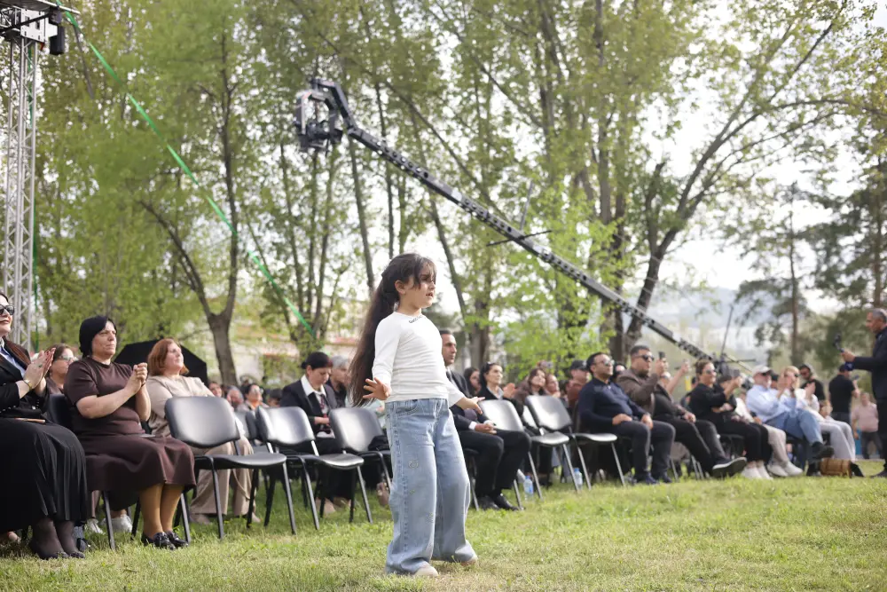 “Xarıbülbül” festivalı konsert proqramı ilə başa çatdı – FOTOLAR