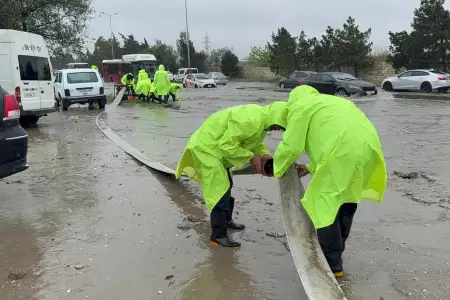 Yağışlarla əlaqədar Bakı Şəhər İcra Hakimiyyəti intensiv iş rejimindədir