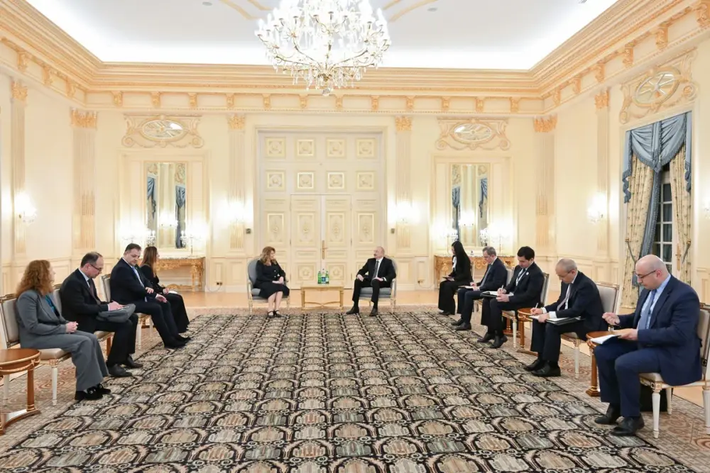 Prezident İlham Əliyev bolqarıstanlı həmkarı ilə görüşdü