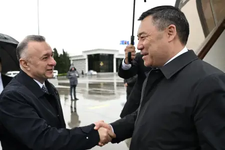 Sadır Japarov Azərbaycana səfərə gəldi
