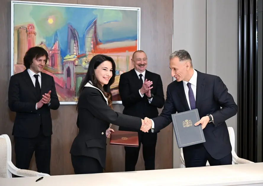 İlham Əliyev Gürcüstanın Baş naziri ilə görüşdü - Sənədlər imzalandı - FOTO