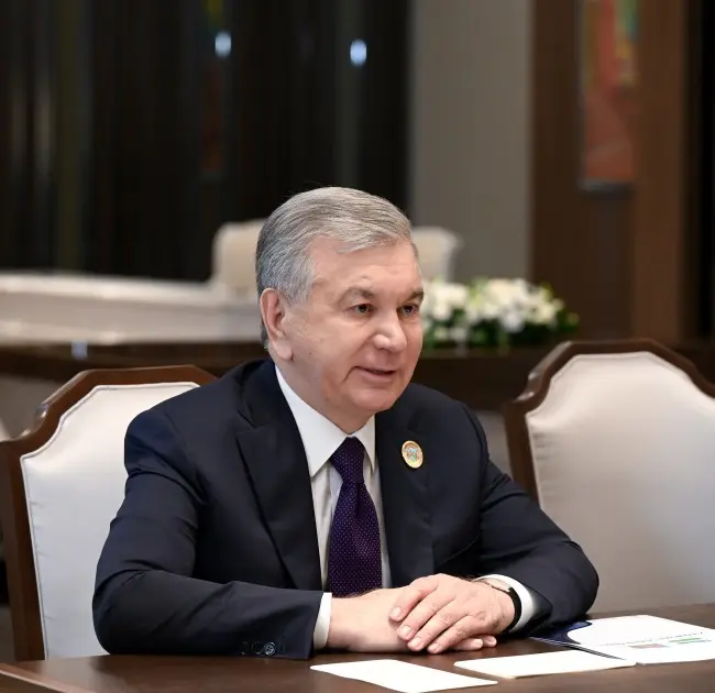 İlham Əliyev Şavkat Mirziyoyevlə görüşdü